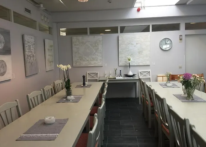 Winterhouse Hotel 2*