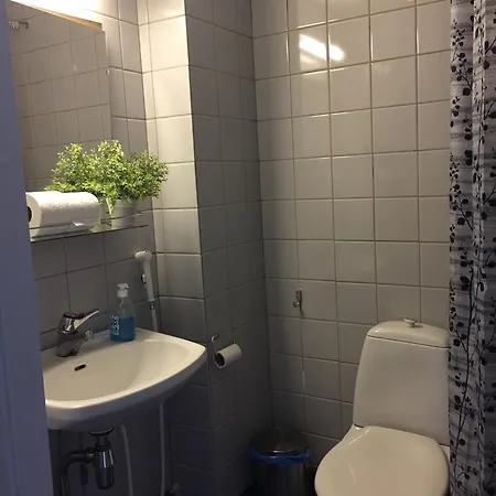 Winterhouse Hotel 2*